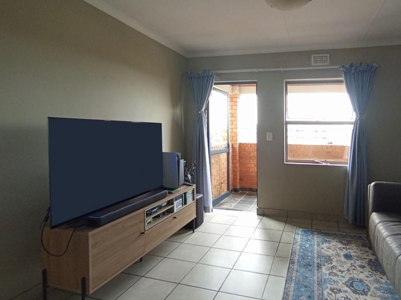 2 bedroom apartment for sale in Huewelood  - Photo 3