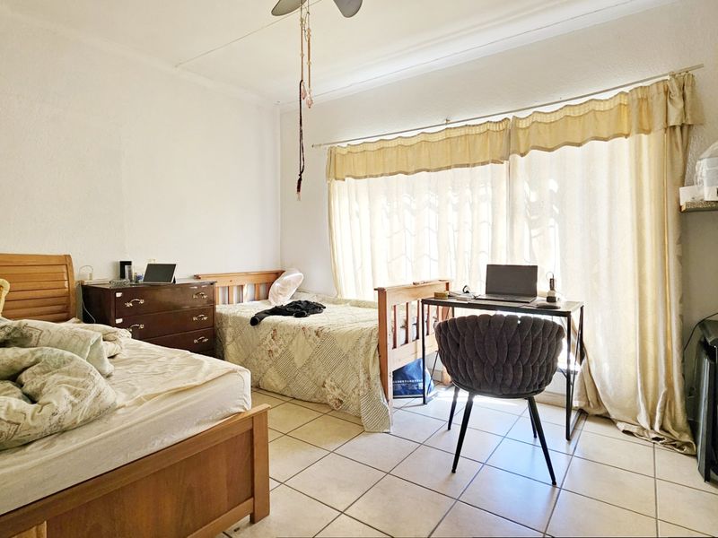 A solid home with a pool in Falcon Ridge. - Photo 9