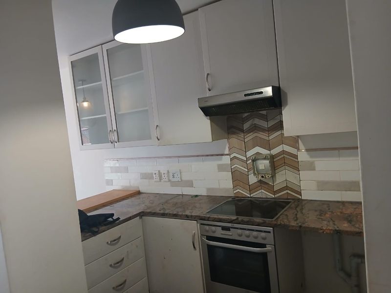 1-Bedroom Ground Floor Apartment in Houghton Estate - Photo 10