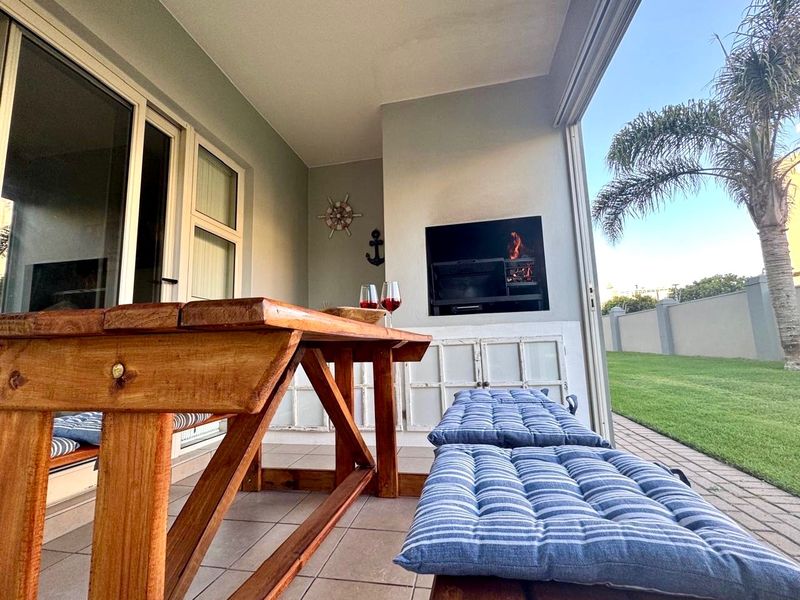 Secure Coastal Rental in Diaz Strand, Fully Furnished Ground-Floor Apartment - Photo 2