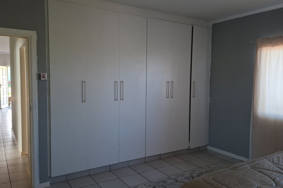 Secure Coastal Living in the Heart of Seaside Gonubie - Photo 3