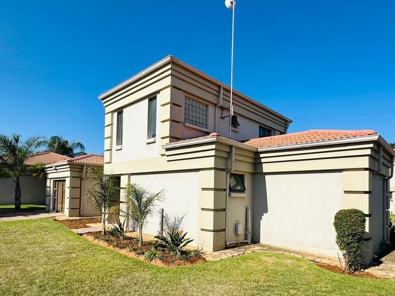 Modern Tuscan-Style Home with Breathtaking Views - Photo 2