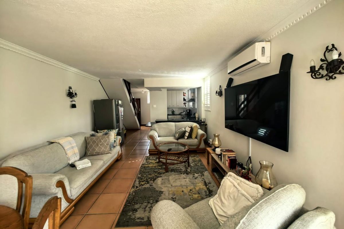 2 Bedrooms, 3 Bathrooms Duplex For Sale In Windermere, Durban - Photo 4