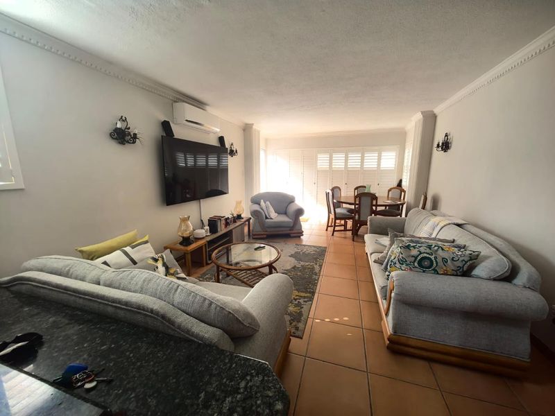 2 Bedrooms, 3 Bathrooms Duplex For Sale In Windermere, Durban - Photo 2