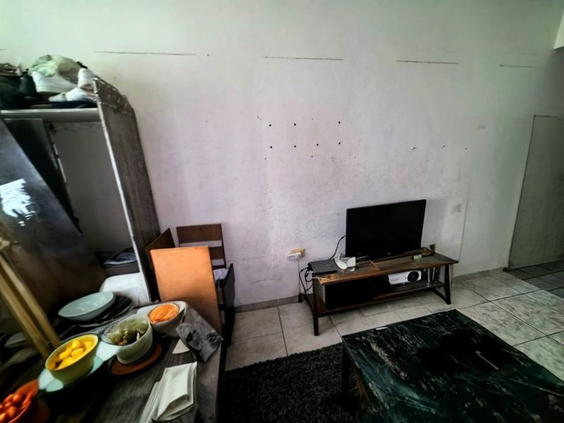 1 Bedroom, 1 Bathroom Apartment For Sale In Point, Durban - Photo 3