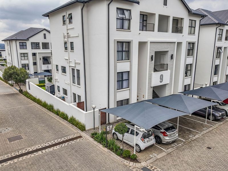 Immaculate 2 bedroom apartment for sale in Greenstone Hill - Photo 2