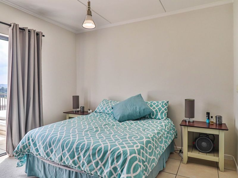 Immaculate 2 bedroom apartment for sale in Greenstone Hill - Photo 8
