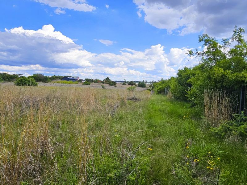 Stunning Waterfront Stand in Vaal Marina - Photo 5