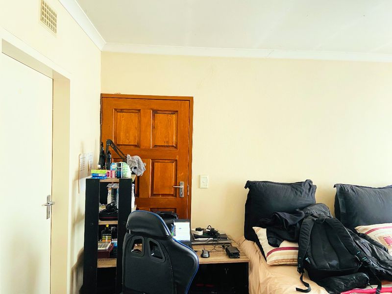 3 Bedroom House For Sale - Photo 7