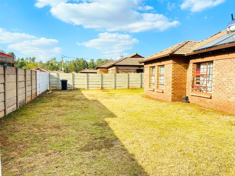 3 Bedroom House For Sale - Photo 5