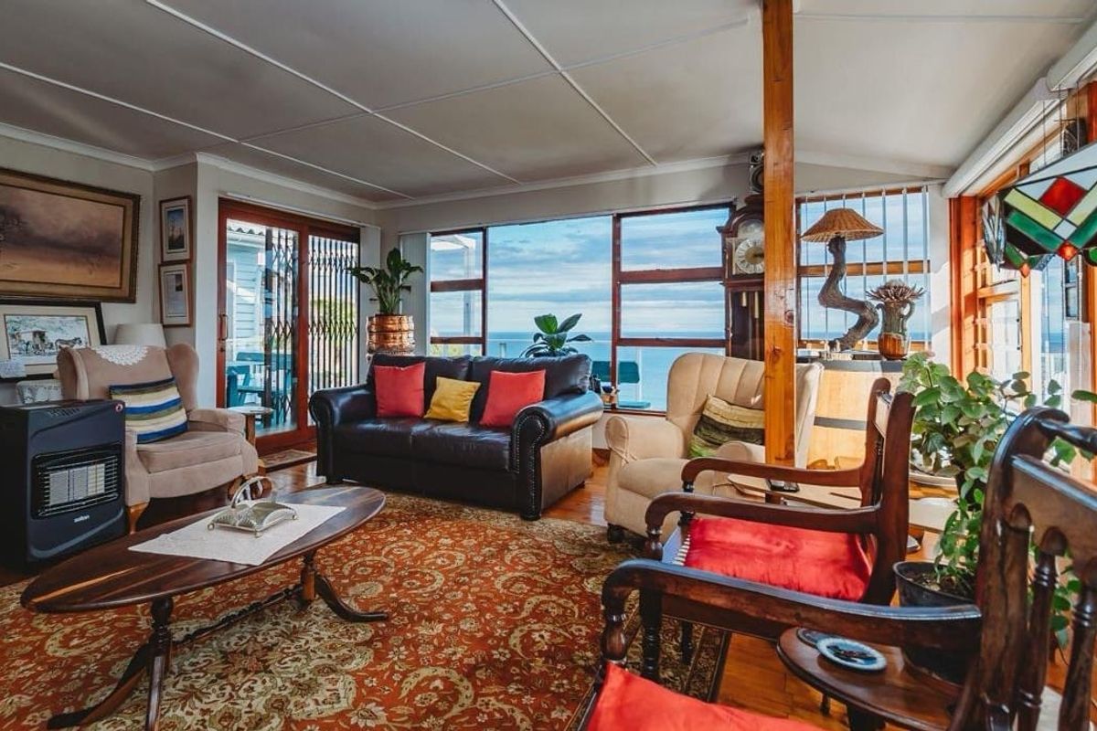 OCEAN HORIZON LIVING IN HEROLDS BAY HEIGHTS - Photo 5