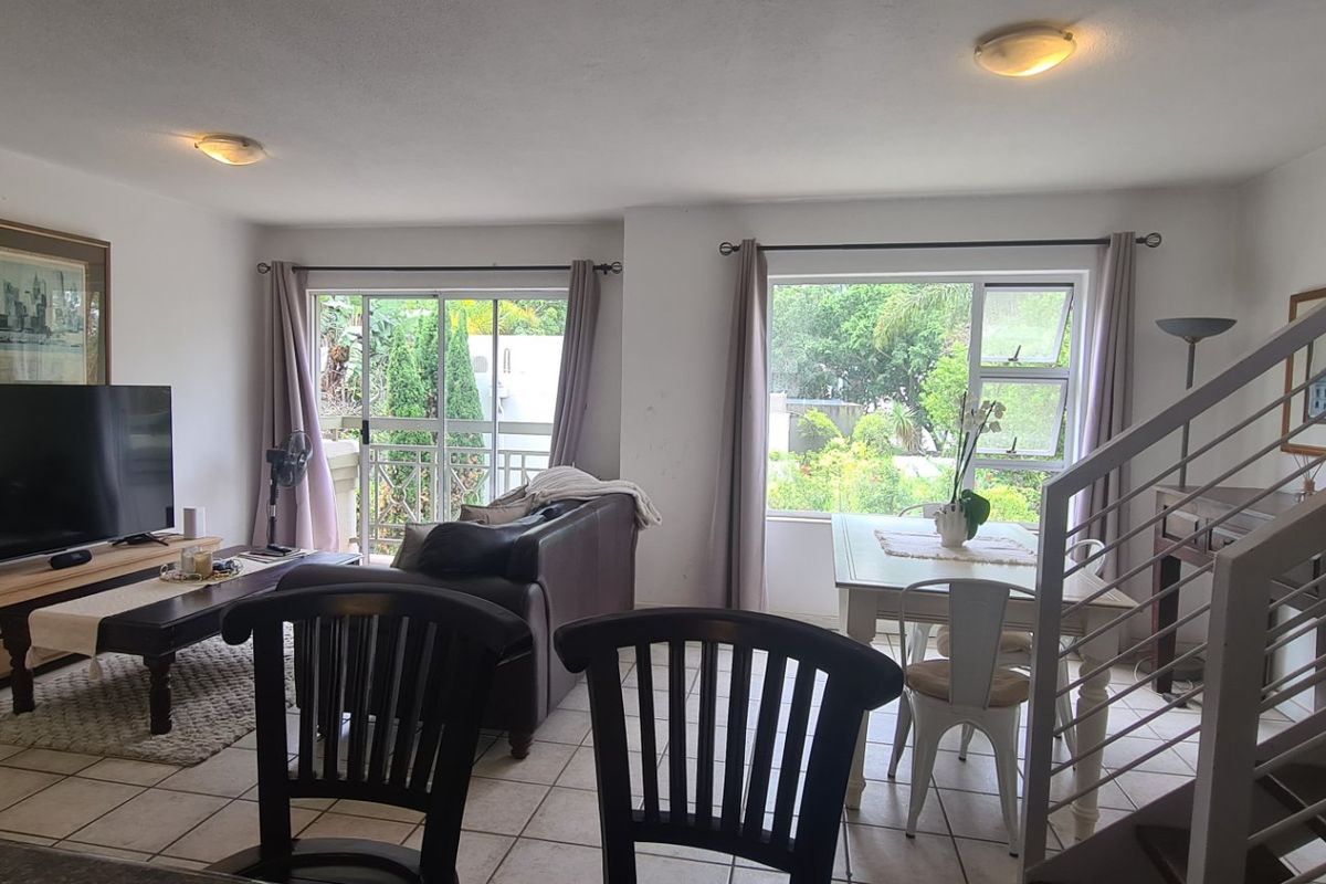 Spacious Multi-Level 1 Bedroom Apartment for sale in Morningside, Sandton - Photo 2