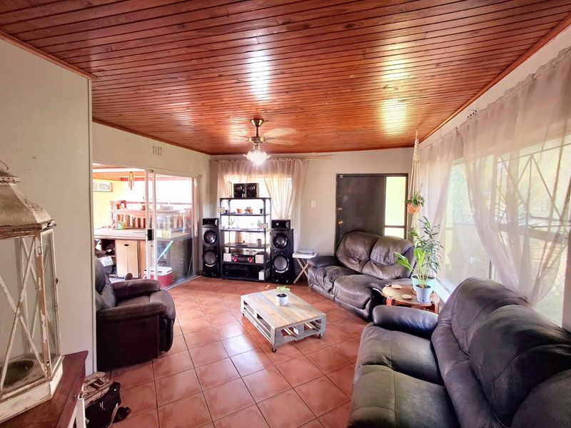 Ideal family home close to ameties. - Photo 3