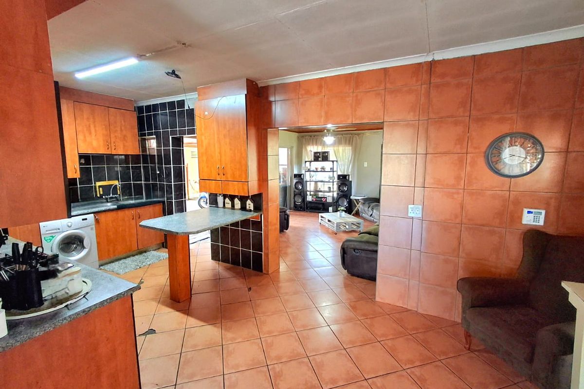 Ideal family home close to ameties. - Photo 2