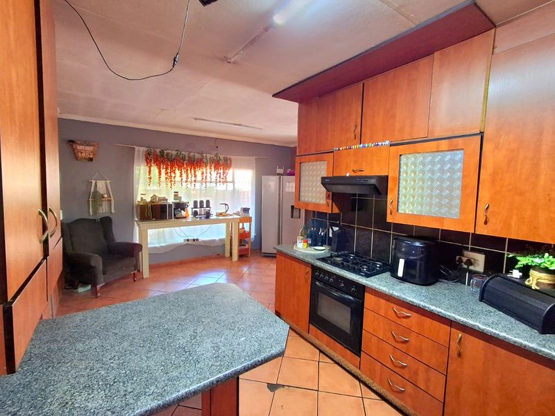 Ideal family home close to ameties. - Photo 5