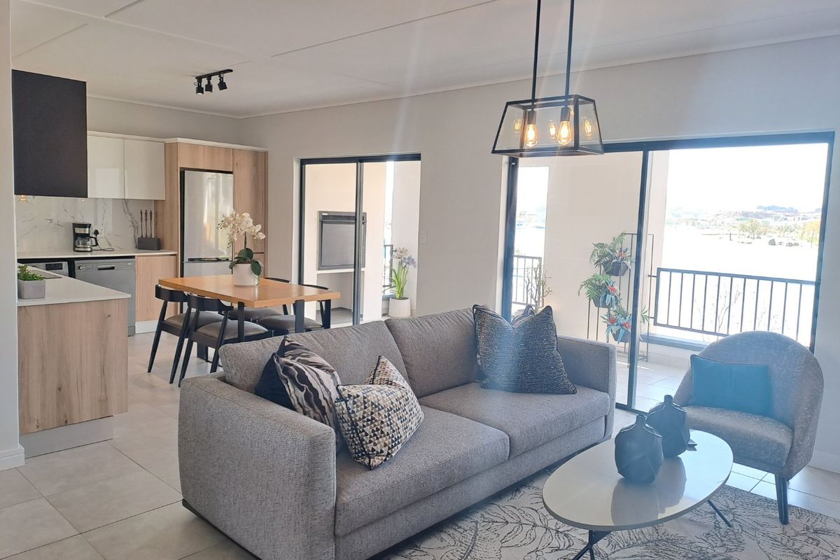 Lagoon Facing Spacious 3 Bedroom to rent in Munyaka, Waterfall City - Photo 5