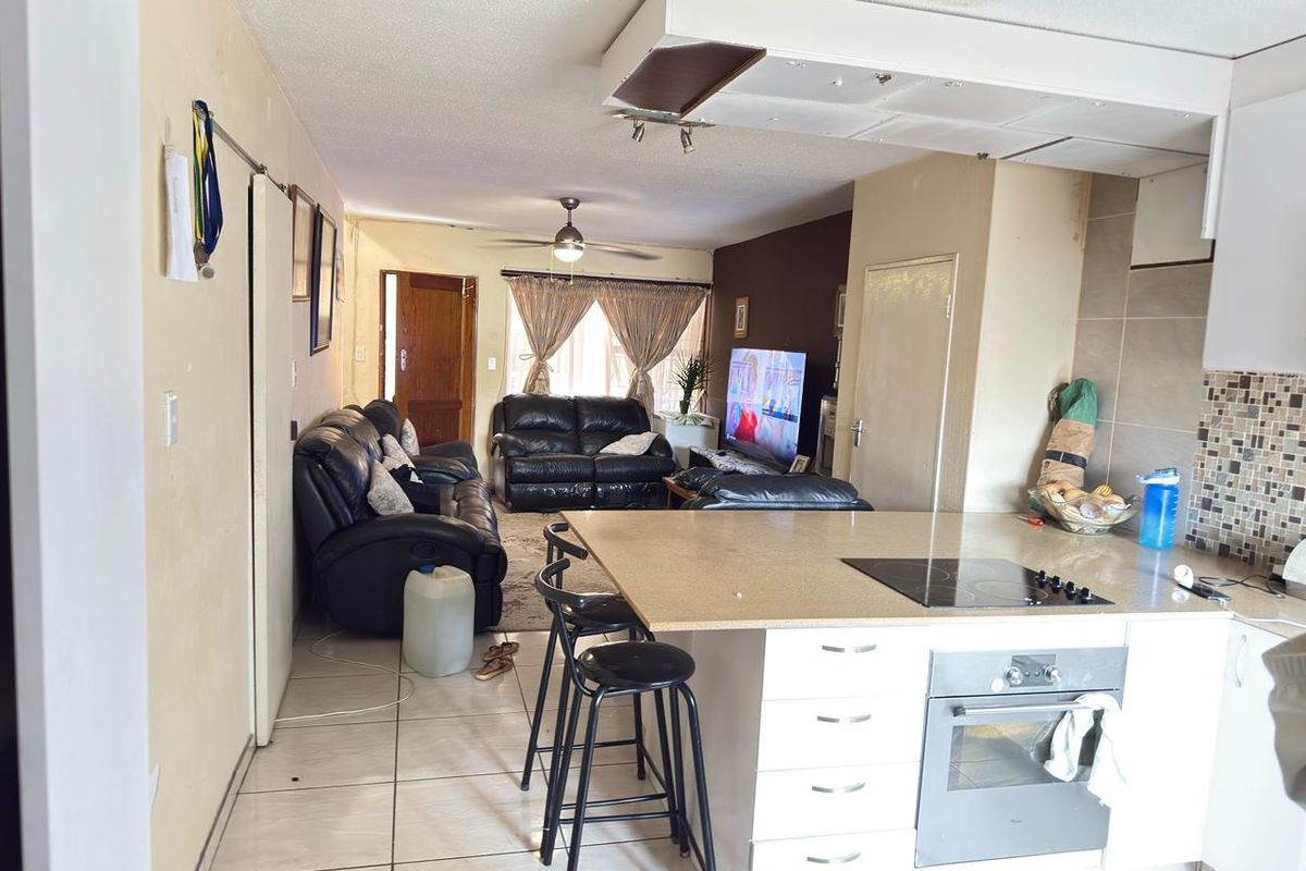 2 Bedroom 2 Bath House For Sale - Photo 5