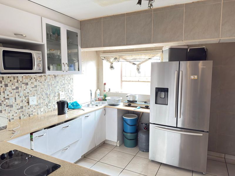 2 Bedroom 2 Bath House For Sale - Photo 9