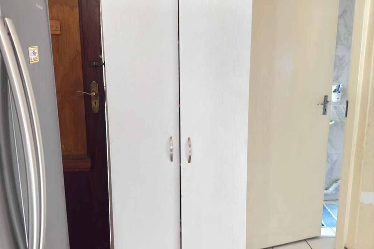 2 Bedroom 2 Bath House For Sale - Photo 4