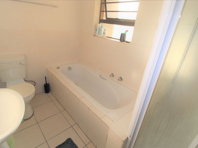 Neat first floor apartment in Soteria  - Photo 7