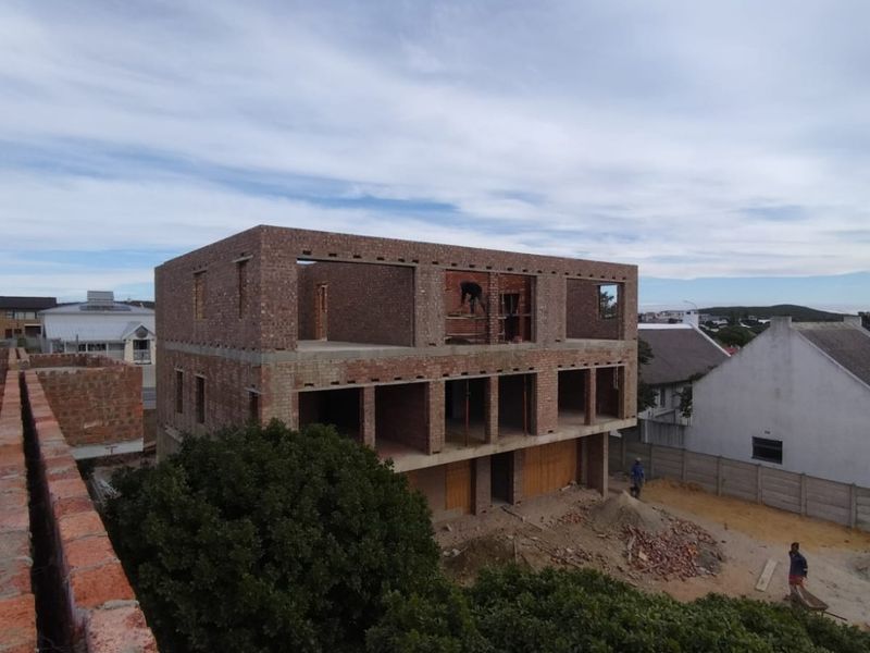 Commercial and residential space - Photo 1