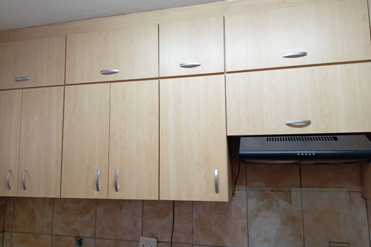 Charming Ground-Floor Flat with Extra Room Potential – Prime Location Near College & CBD - Photo 5