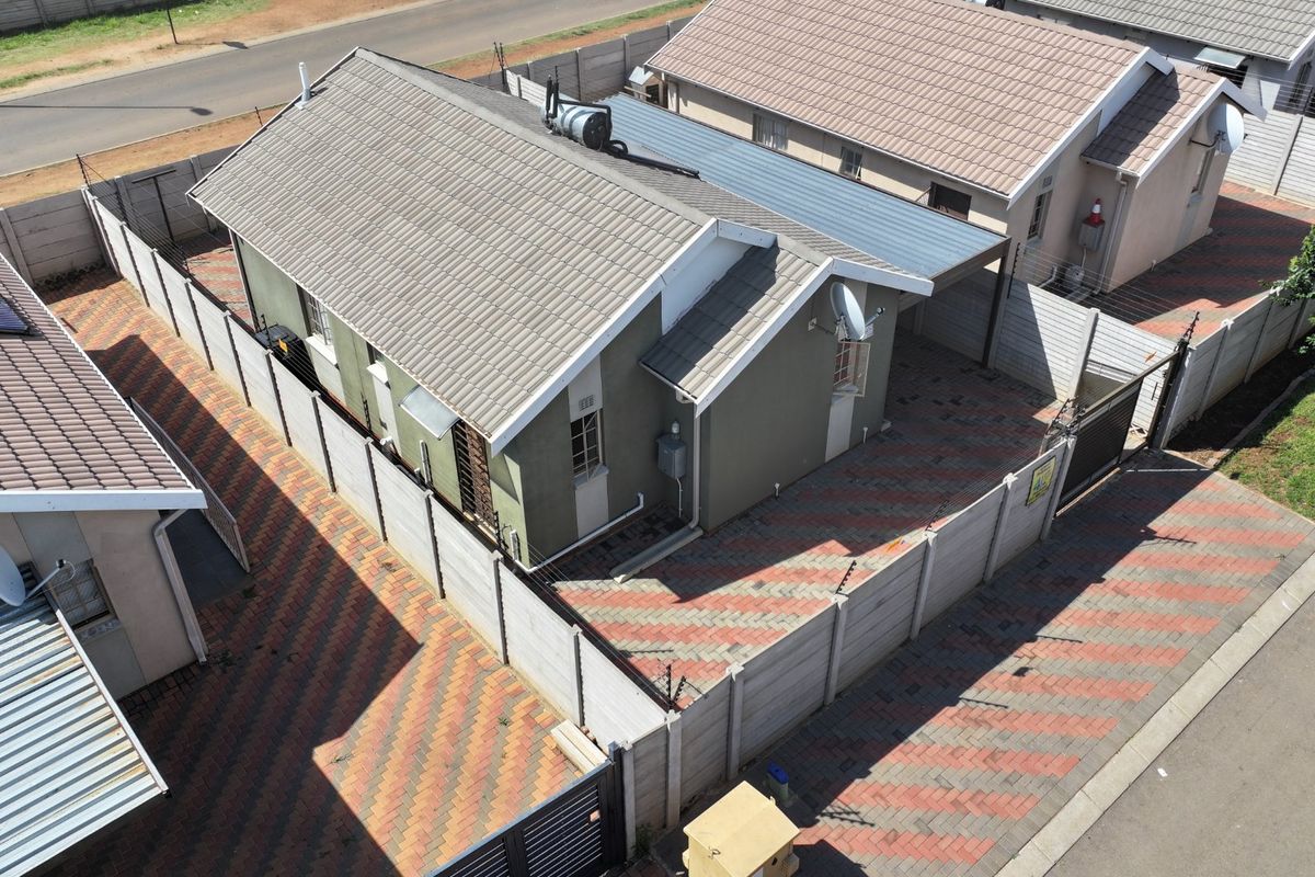 Spacious 3Bedroom House for Sale in Sky City - Photo 2