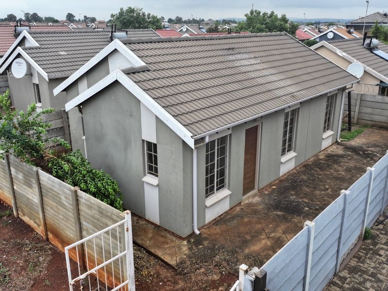 Stunning 3Bedroom House for Sale in Sky City - Photo 2