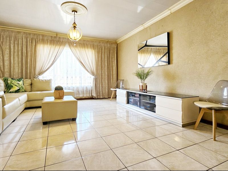 A delightful family home in Waldrift. - Photo 5