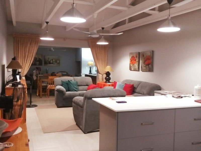 Charming Retirement Home in Serene Estate, Hartbeespoort - Photo 8