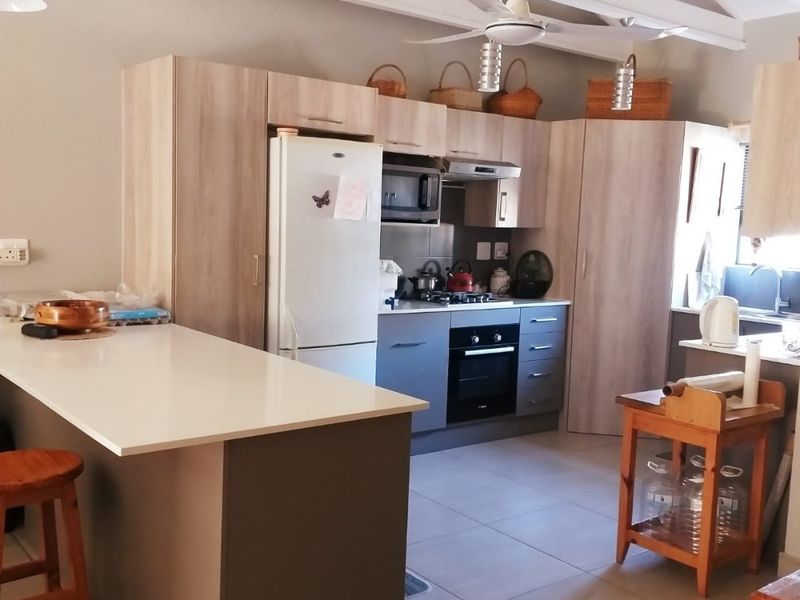 Charming Retirement Home in Serene Estate, Hartbeespoort - Photo 6