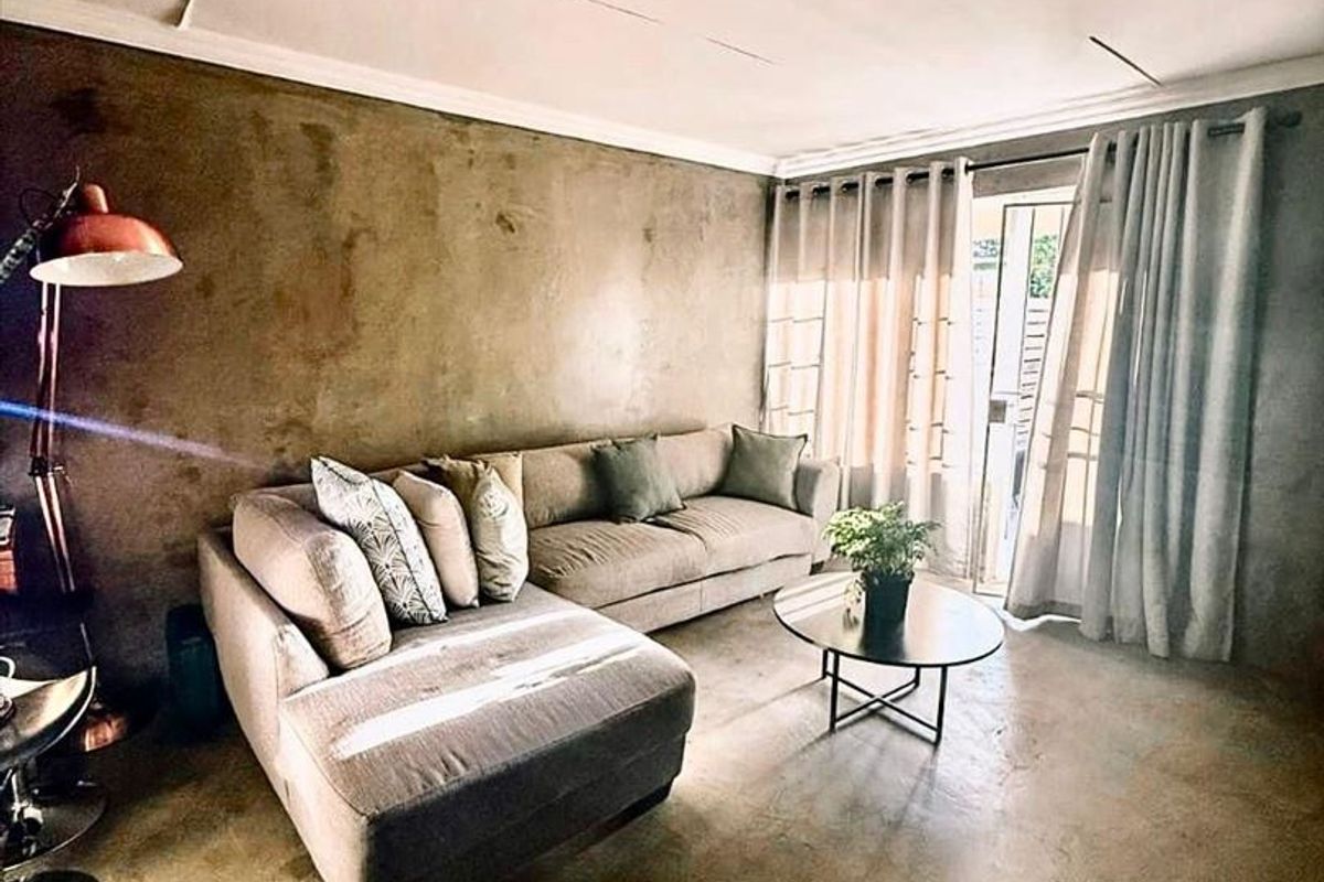 Cozy Home Overview - Photo 2