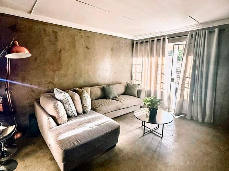 Cozy Home Overview - Photo 2