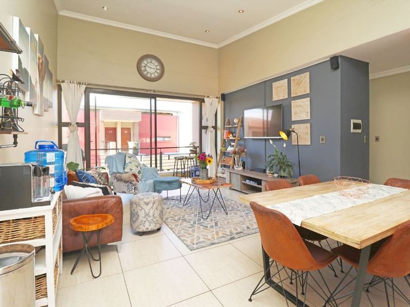 Well-Designed Starter Home - Photo 2