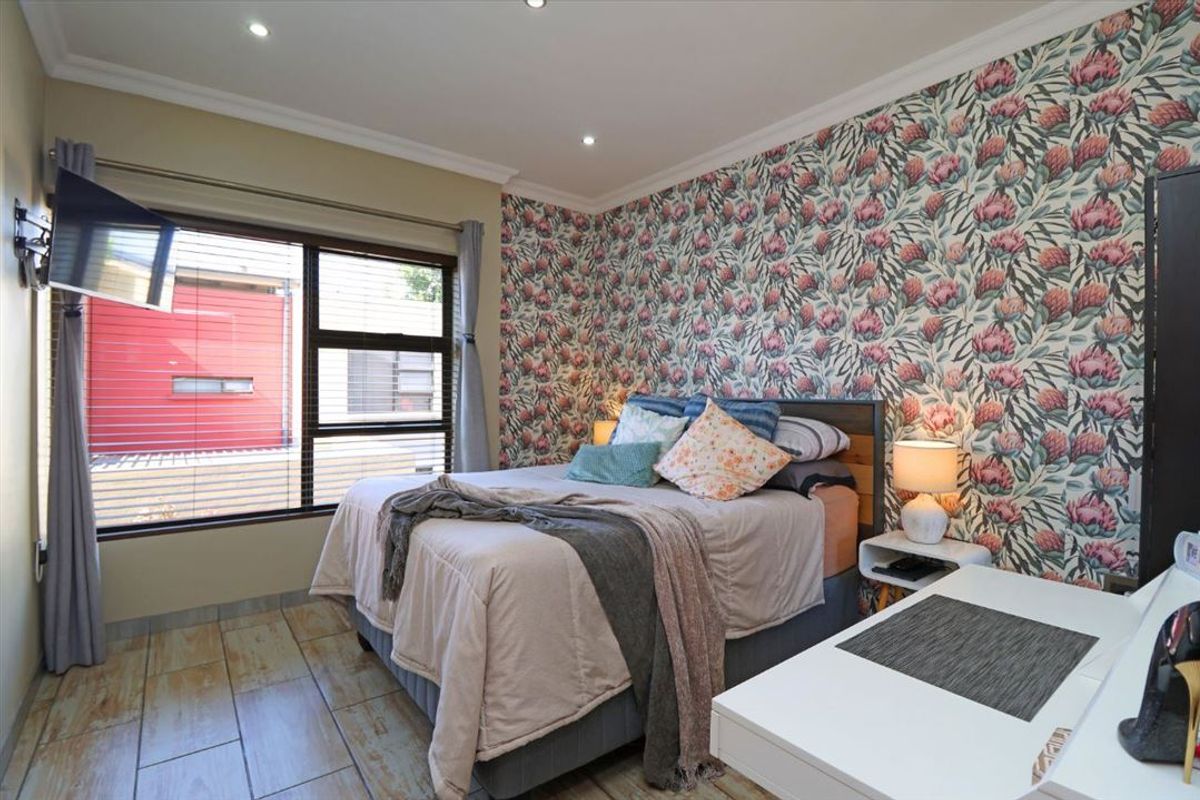 Well-Designed Starter Home - Photo 3