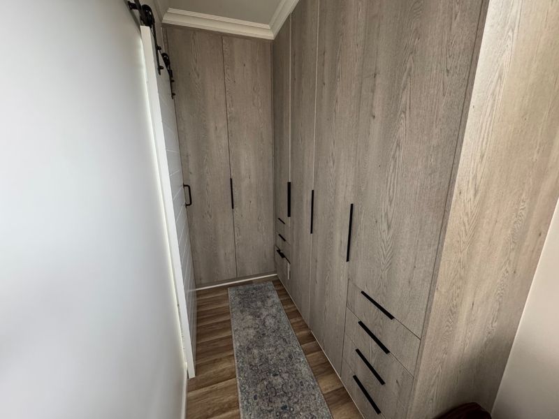 Elegant Family Home Overview - Photo 9