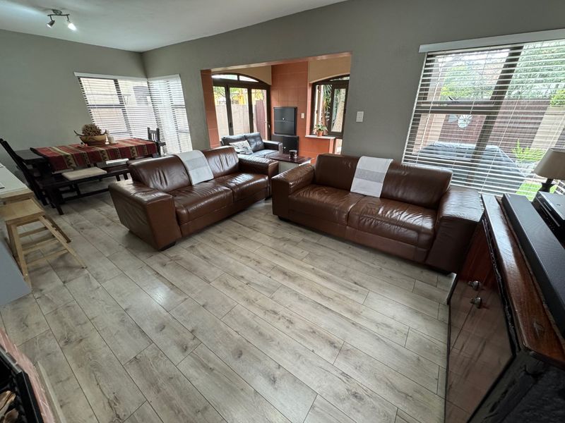 Modern and Comfortable Family Home - Photo 2