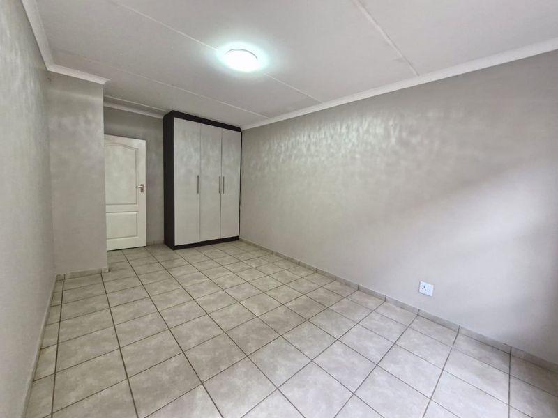 Neat & Spacious 2-Bedroom Ground-Floor Unit Now for Sale - Photo 7