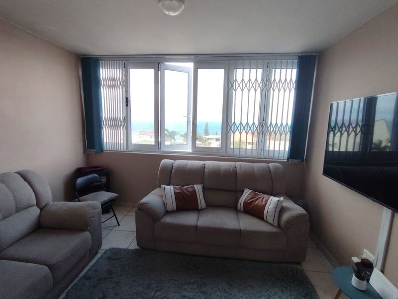 Beach Living at Its Best – Your Uvongo Escape Awaits! - Photo 8