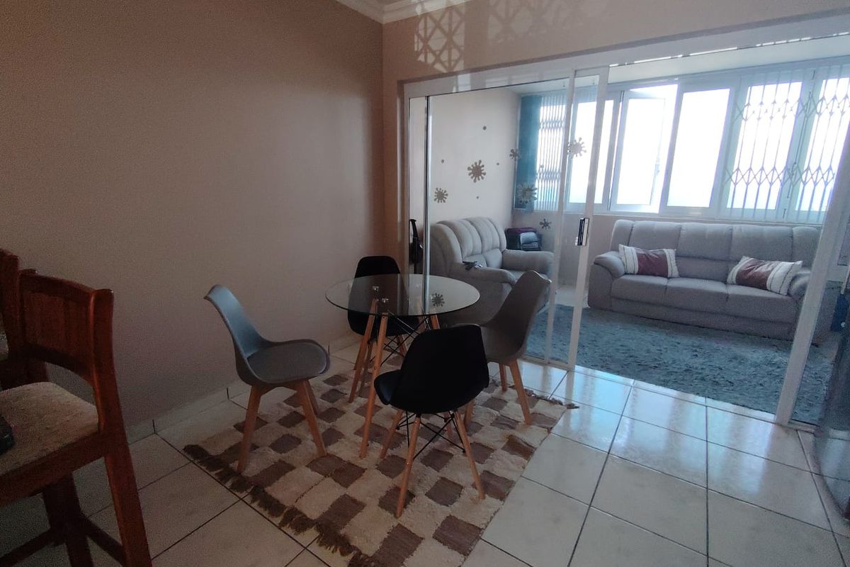 Beach Living at Its Best – Your Uvongo Escape Awaits! - Photo 5