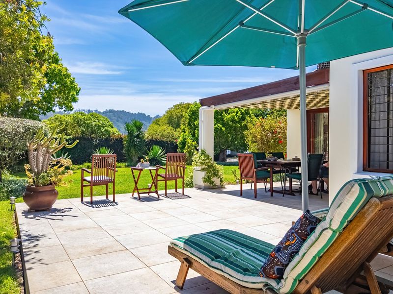 Charming lock-up-n-go, starter or downsizing home - Photo 4