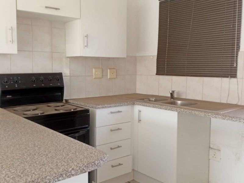 Modern 2-bed 1 bath  Apartment /Flat in Buccleuch - Photo 2