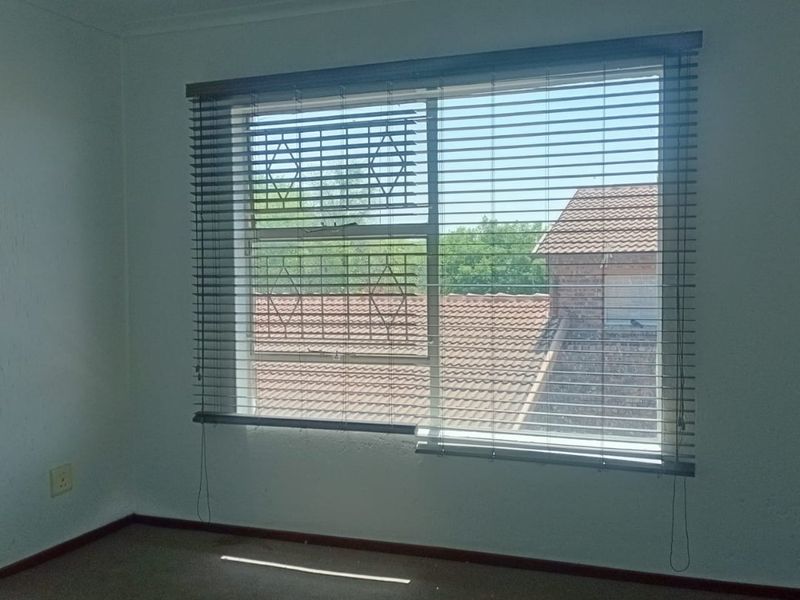 Modern 2-bed 1 bath  Apartment /Flat in Buccleuch - Photo 10