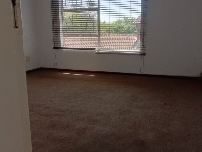 Modern 2-bed 1 bath  Apartment /Flat in Buccleuch - Photo 8