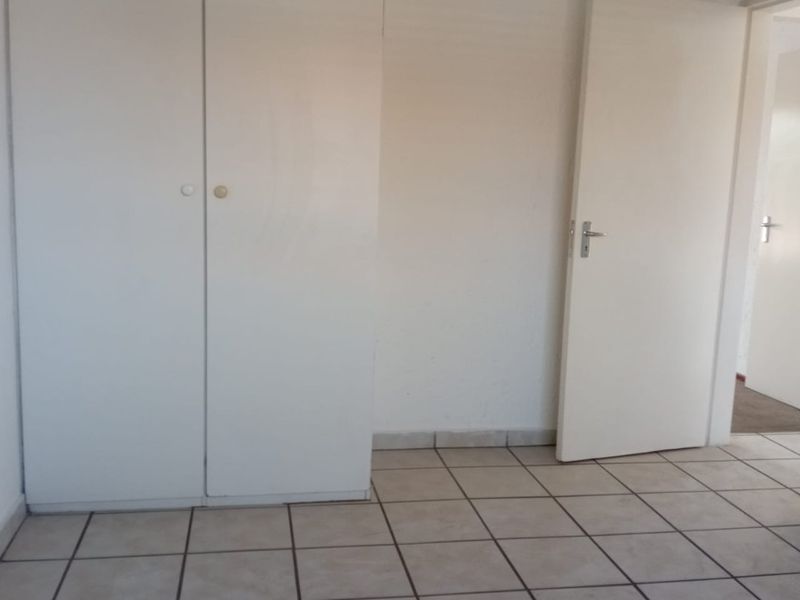 Modern 2-bed 1 bath  Apartment /Flat in Buccleuch - Photo 6