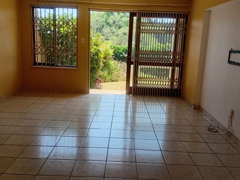 Modern 2-bed 1 bath  Apartment /Flat in Buccleuch - Photo 4