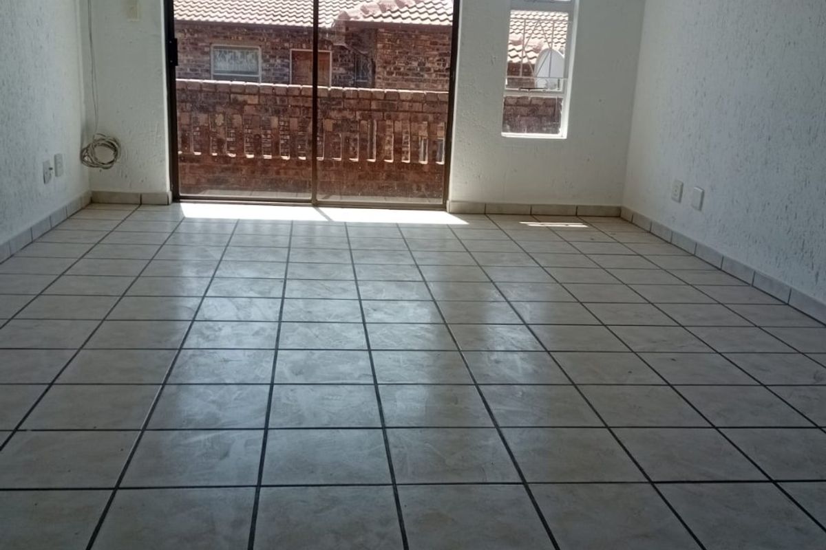 Modern 2-bed 1 bath  Apartment /Flat in Buccleuch - Photo 3