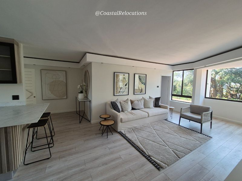 Umhlanga-La Lucia Beachfront - 3 bedroom unit - renovated and decorated to the highest standard - the perfect lock up and go! -Must be seen to be appreciated - great seaviews - Photo 9