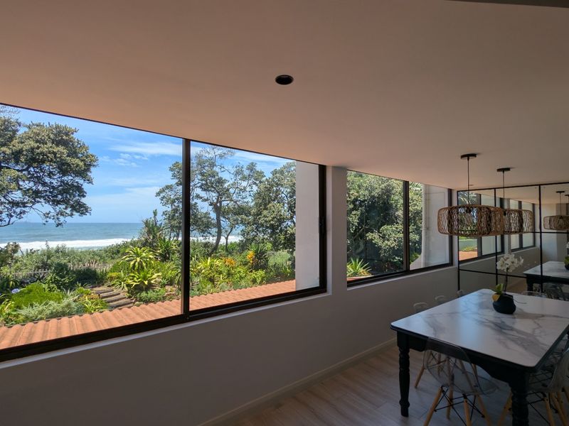 Umhlanga-La Lucia Beachfront - 3 bedroom unit - renovated and decorated to the highest standard - the perfect lock up and go! -Must be seen to be appreciated - great seaviews - Photo 5
