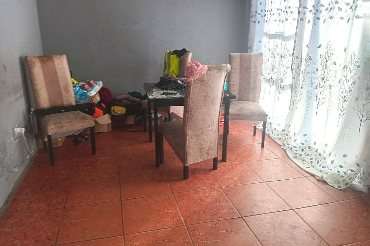 House with cherrywood kitchen, close to police station and school extra Income - Photo 3